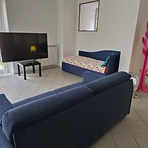 https://kunekune-monolocale.hotelitalianriviera.com